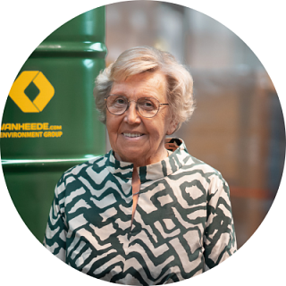 Claudette Descamps, Bestuurder